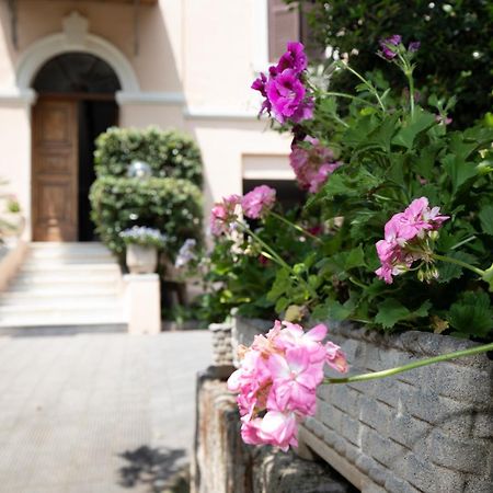 Domus Cordara - Splendido Appartamento Nel Verde ローマ エクステリア 写真
